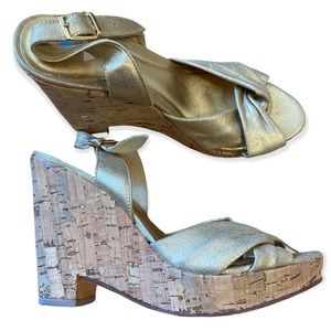 Daniblack Gold Wedges